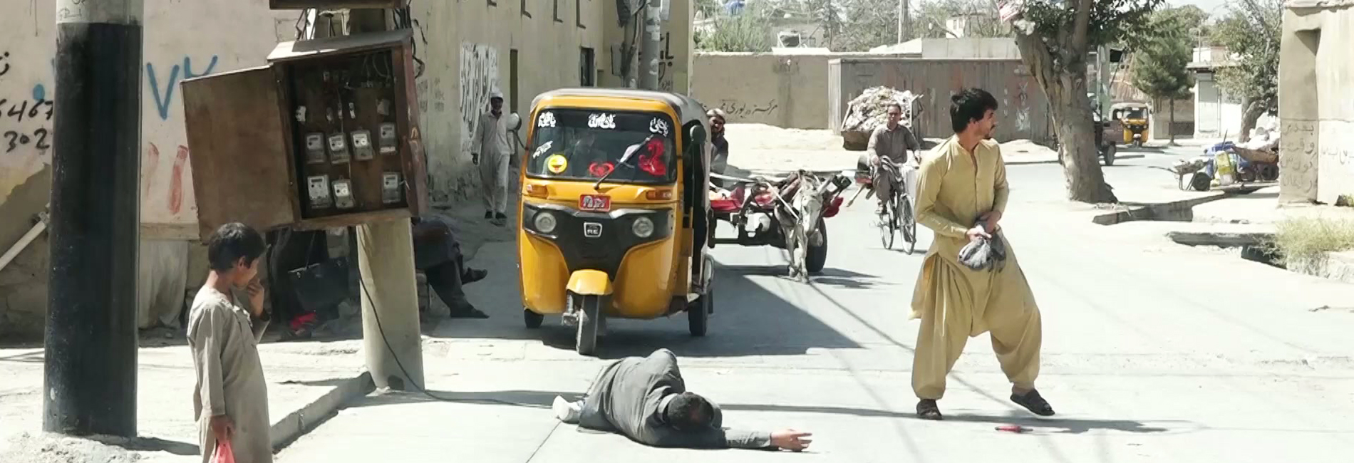 کمره مخفی - تمثیل برق گرفتگی(بخش اول)- آریانا