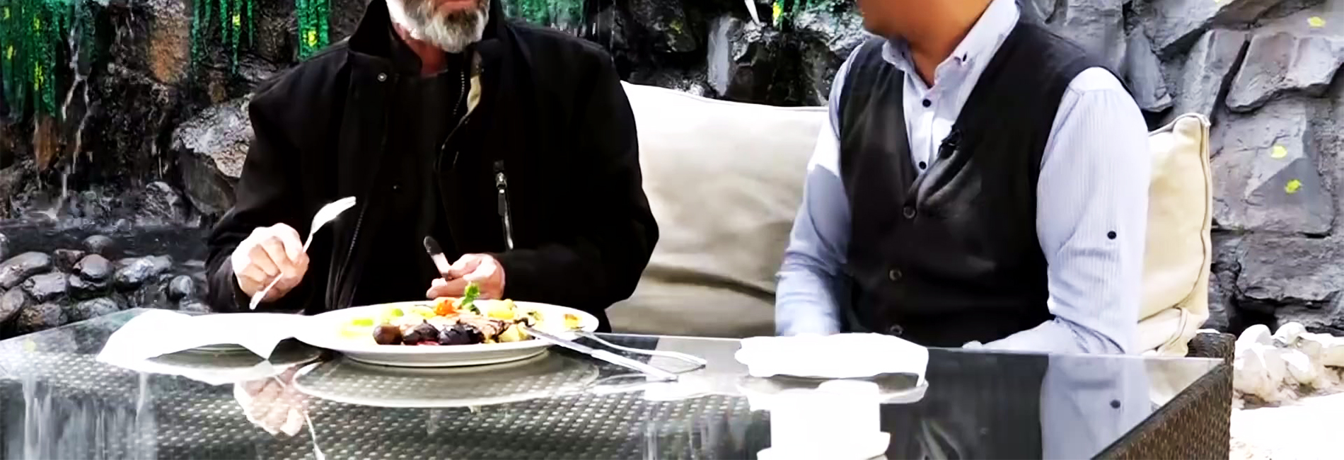 غذای خیابانی افغانی - ماهی سالمون- آریانا